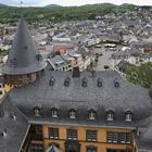 Blick vom Burgturm auf Teile der Genovevaburg und auf Mayen (2017_05_18_EOS 6D_2484_ji)