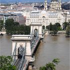 Blick vom Burgviertel auf die Kettenbrücke