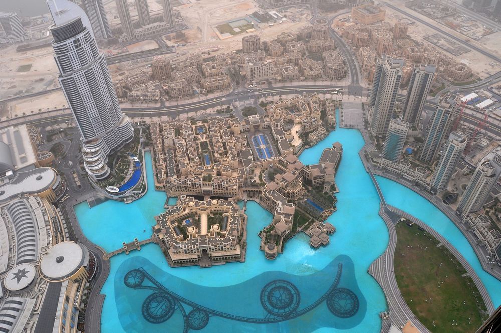 Blick vom 'Burj Khalifa' in Dubai von WernerAndrea 