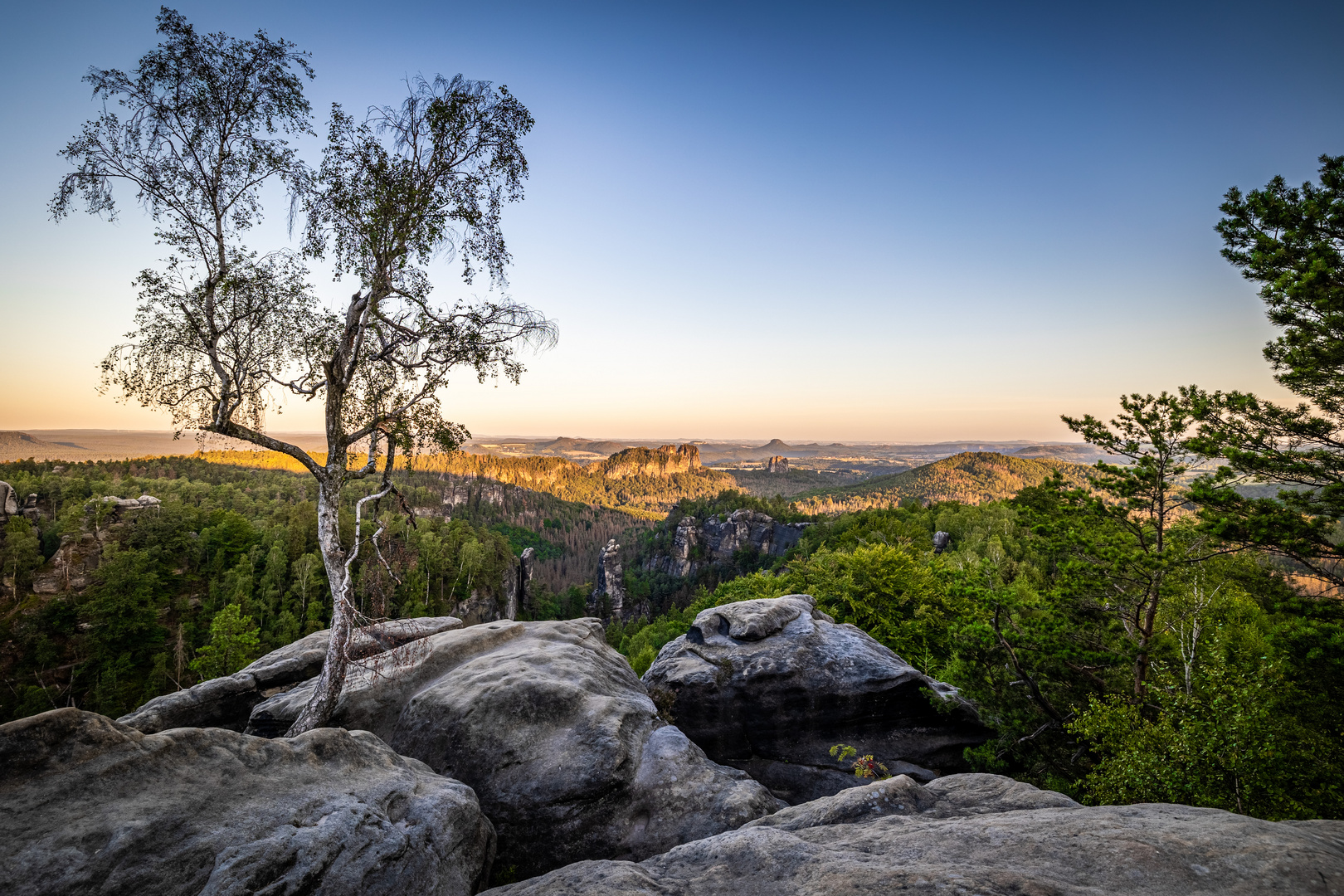 Blick vom Carolafelsen zum Sonnenaufgang