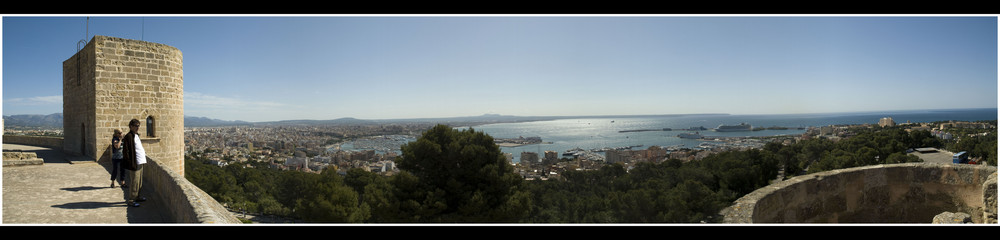 Blick vom Castell de Bellver auf Palma de Mallorca - Panorama