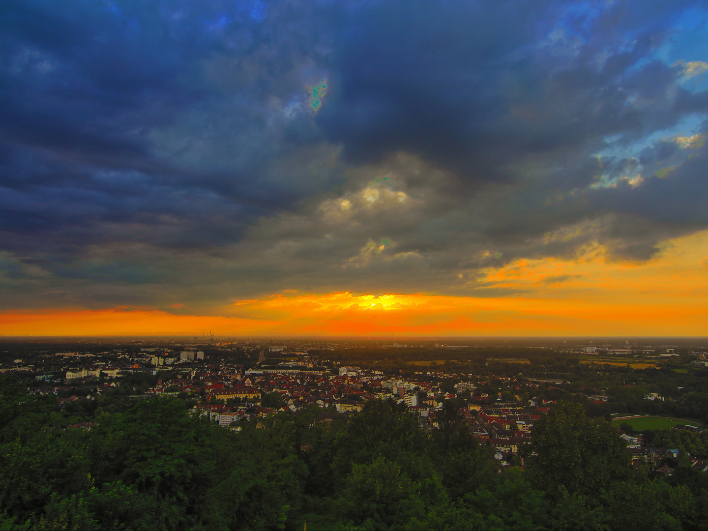 Blick vom Durlacher Turmberg über Karlsruhe