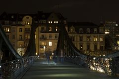 Blick vom Eisernen Steg nach Sachsenhausen