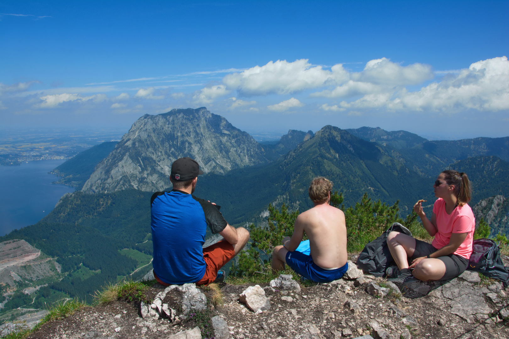 Blick vom Erlakogel auf den Traunstein...