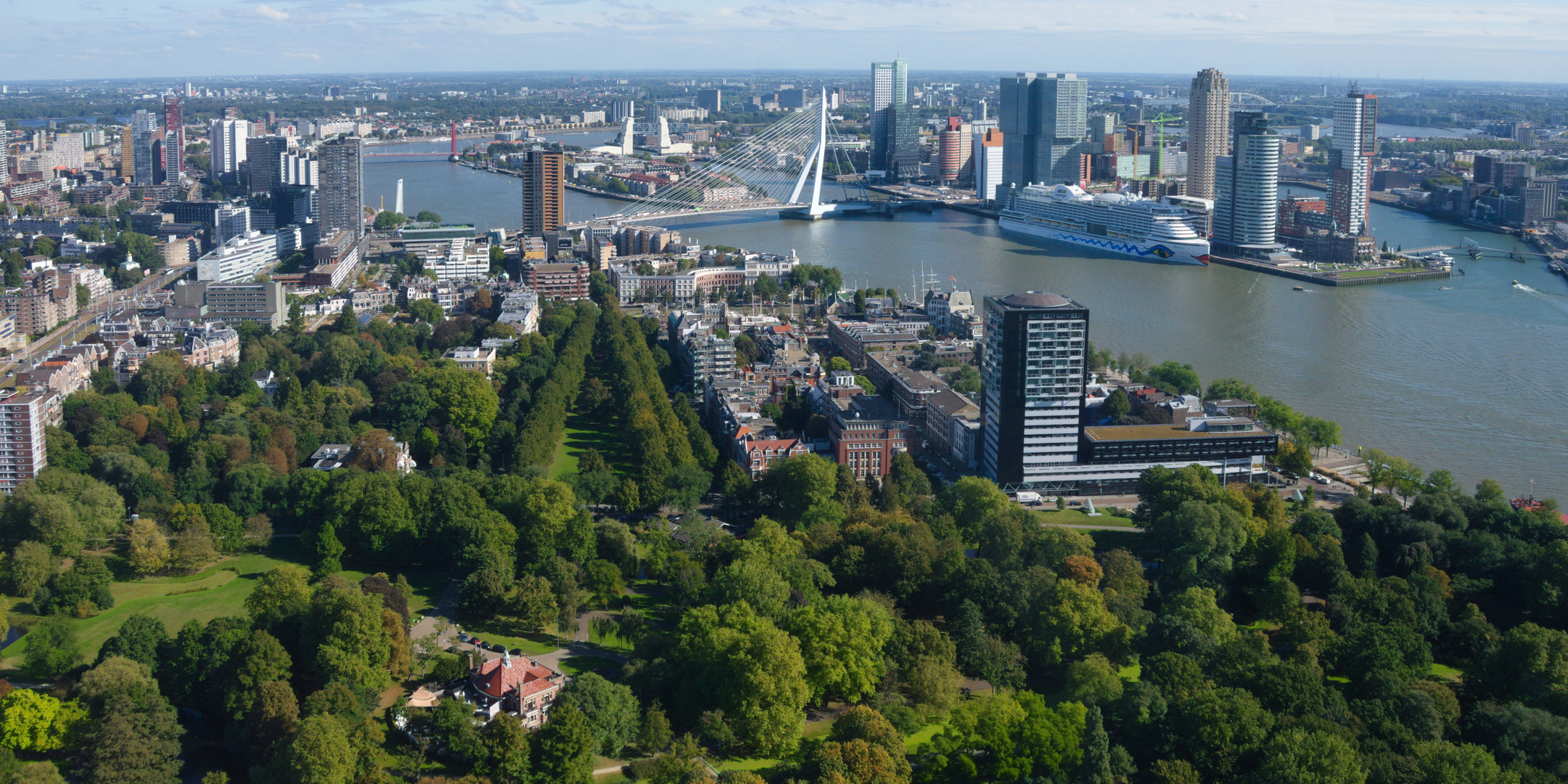 Blick vom Euromast auf Rotterdam.