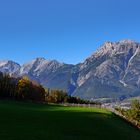 Blick vom Flaurlinger Berg zum Miemingergebirge 