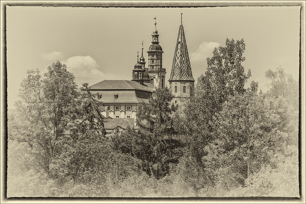 Blick vom Freilandmuseum auf die Kirche von Bad Windsheim