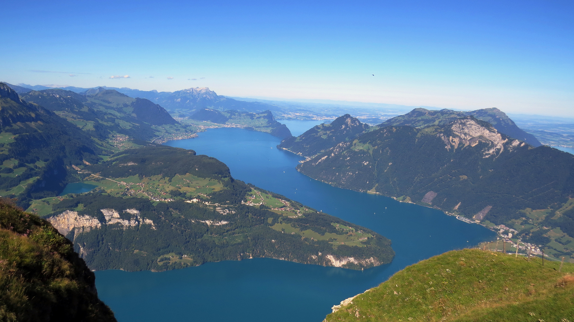 Blick vom Fronalpstock auf den Vierwaldstättersee