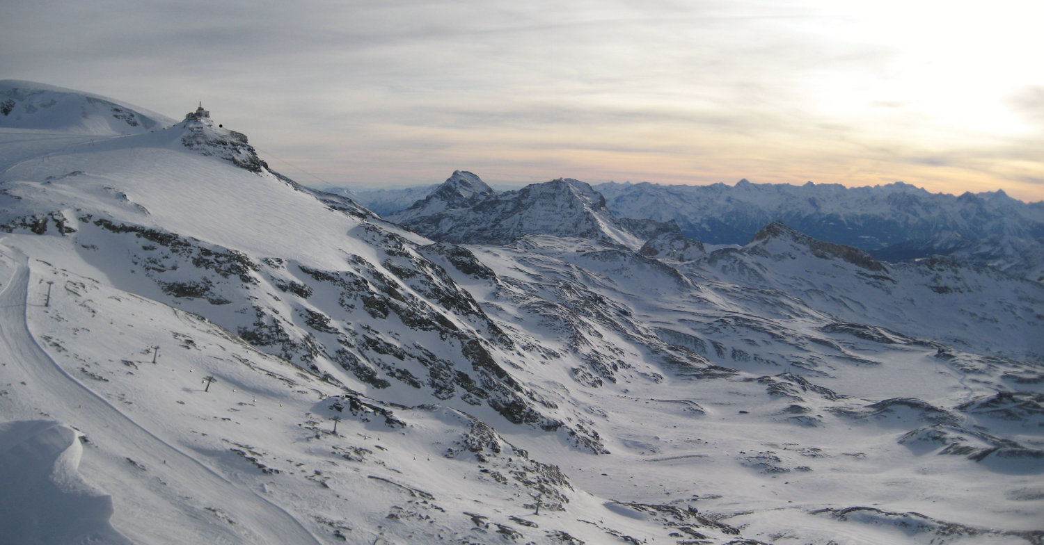 blick vom furggsattel auf testa grigia und die italienischen alpen