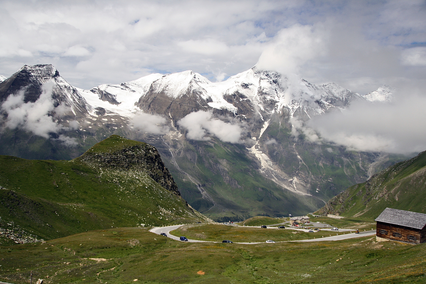 Blick vom Fuschertörl an der Hochalpenstraße (Österreich)