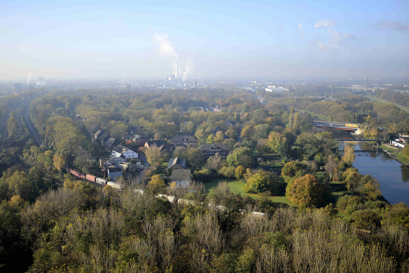 Blick vom Gasometer nach Oberhausen