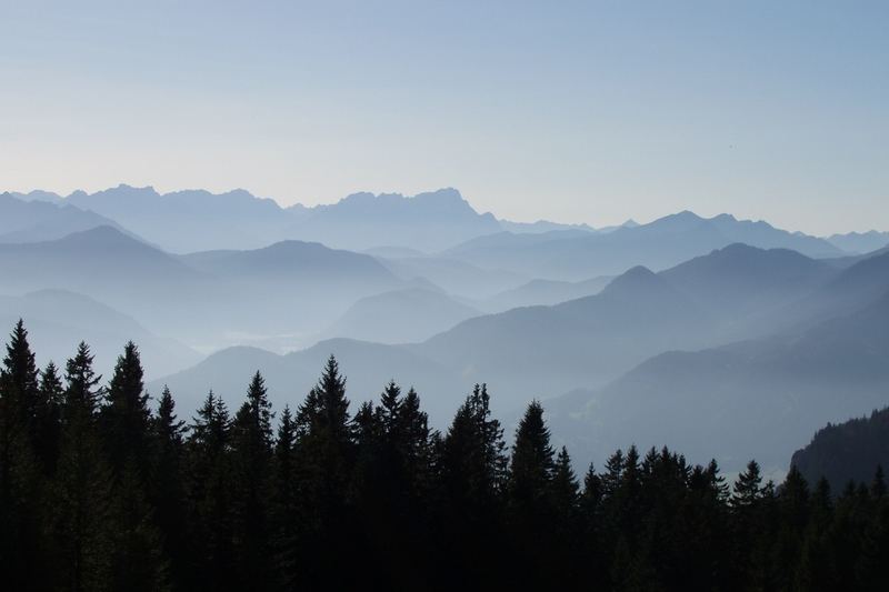 Blick vom Geierstein in die Alpen