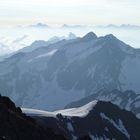 Blick vom Gipfelgrat de Wilden Freigers nach Osten