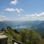 Blick vom Gipfelkreuz des Zwölferhorn 1522mtr im Salzkammergut