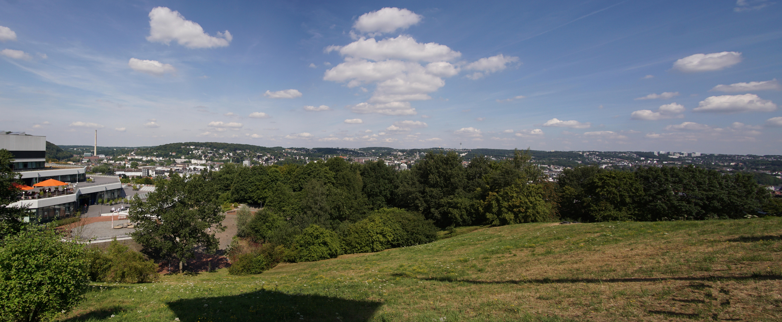 Blick vom Grifflenberg ins Tal