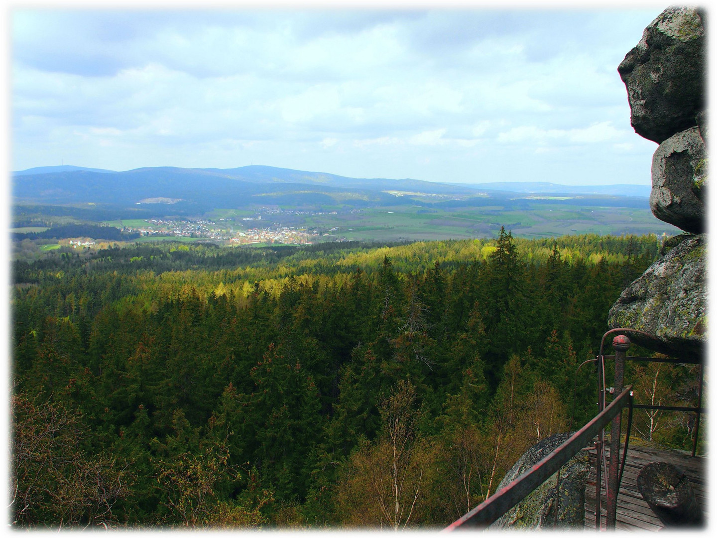 Blick vom Haberstein ins Hohe Fichtelgebirge