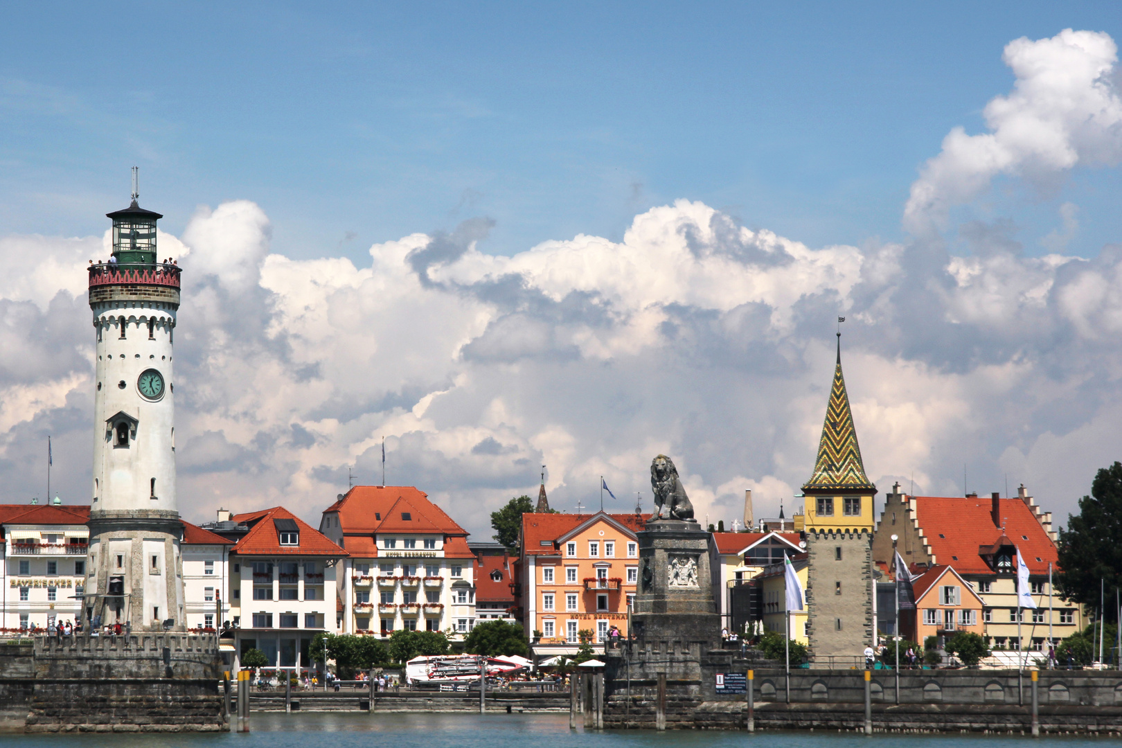 Blick vom Hafen auf Lindau