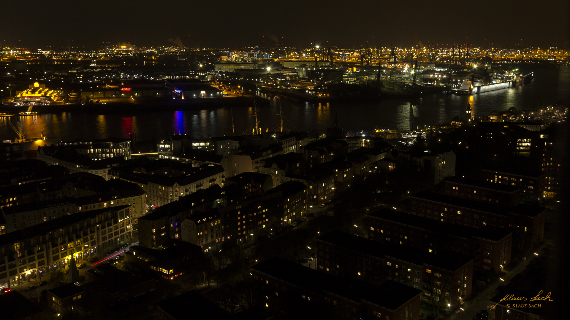 Blick vom Hamburger Michel in Richtung Landungsbrücken