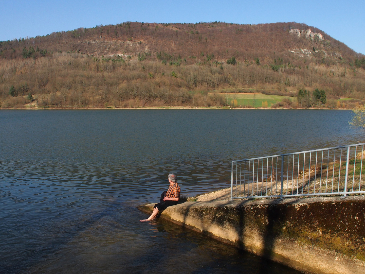 Blick vom Happurger Stausee zur Houbirg