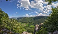 Blick vom Heimenstein auf die Ruine Reußenstein