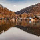 Blick vom Hengsteysee zur Hohensyburg hoch.