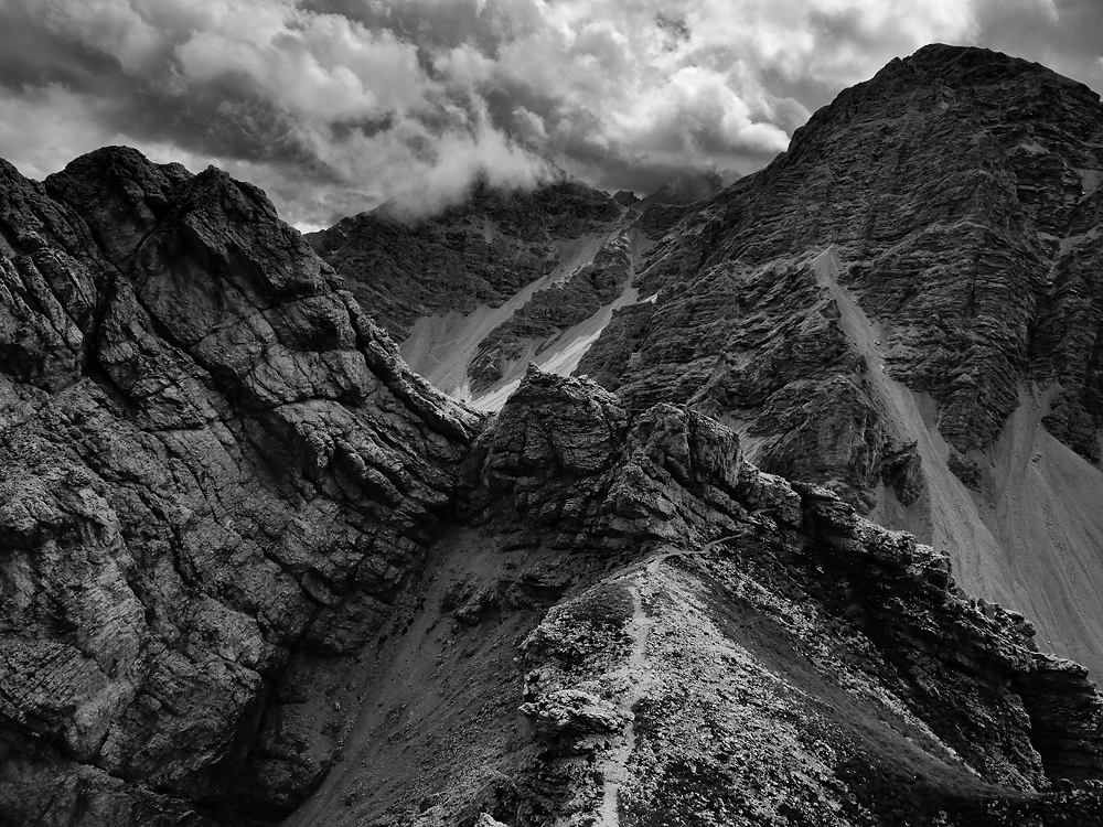 Blick vom Herrstein (2447 m) Richtung Roßkopf