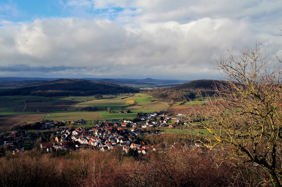 Blick vom Hessenturm auf Niedenstein