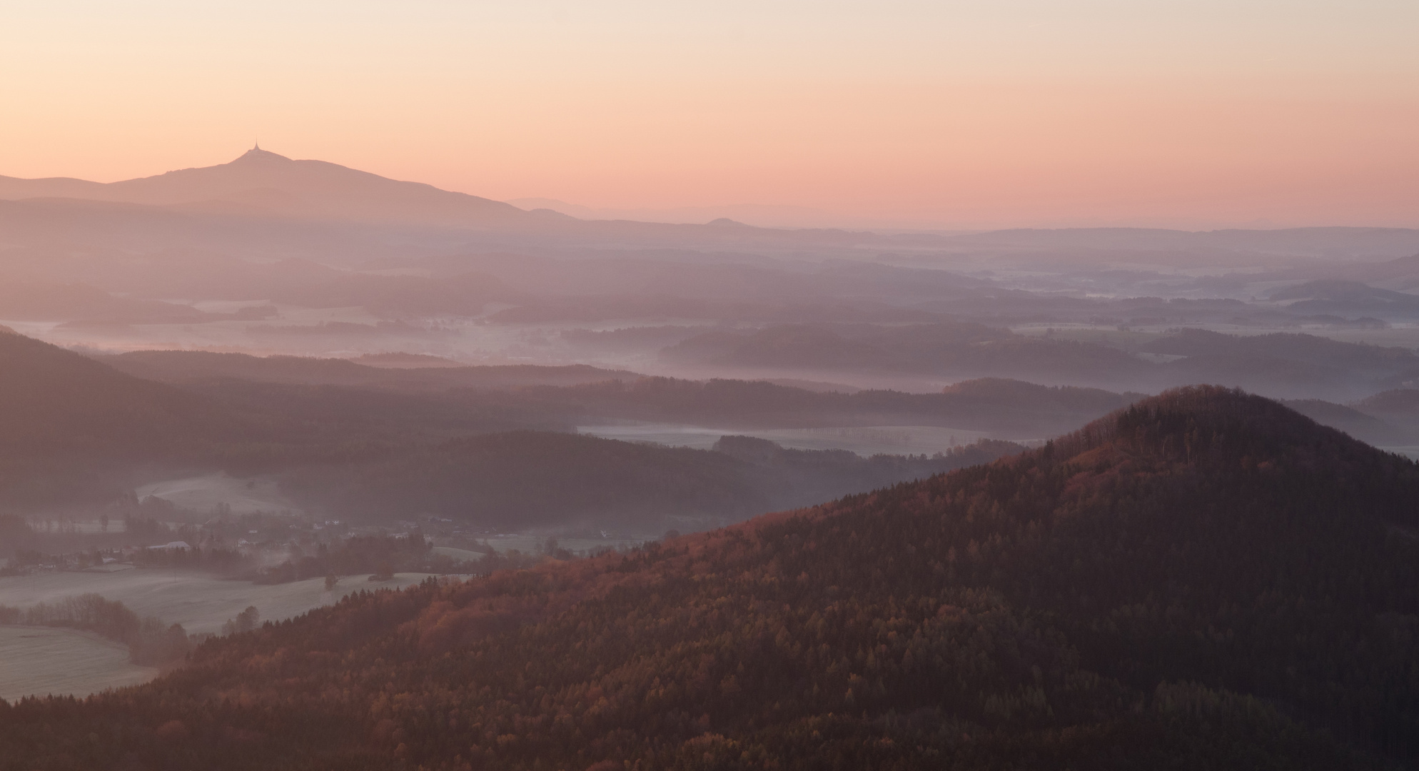 Blick vom Hochwald zum Jeschken