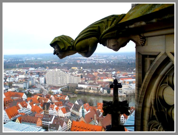 Blick vom höchsten Kirchturm der Welt in Ulm!