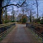 Blick vom Hofgarten zum Kö-Bogen