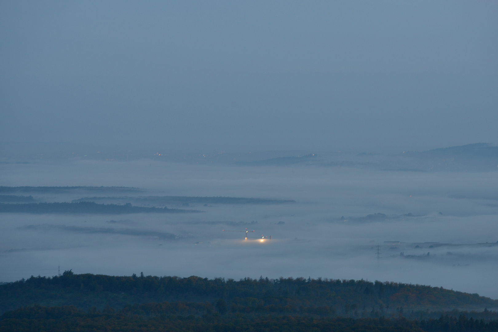 Blick vom Hohen Neuffen vor Sonnenaufgang