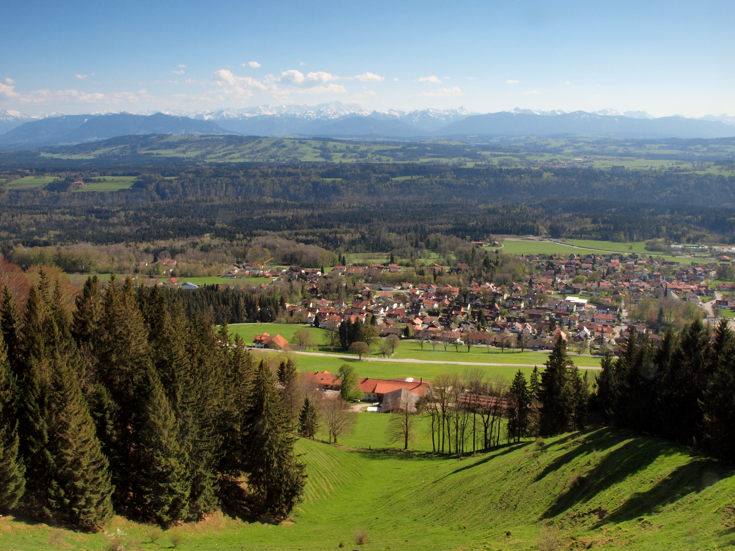 Blick vom Hohen Peißenberg auf das Wettersteingebirge mit der Zugspitze