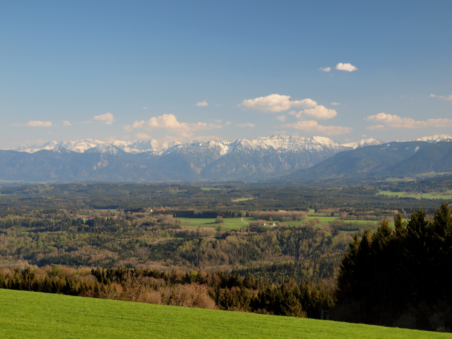 Blick vom Hohenpeißenberg auf das Karwendelgebirge