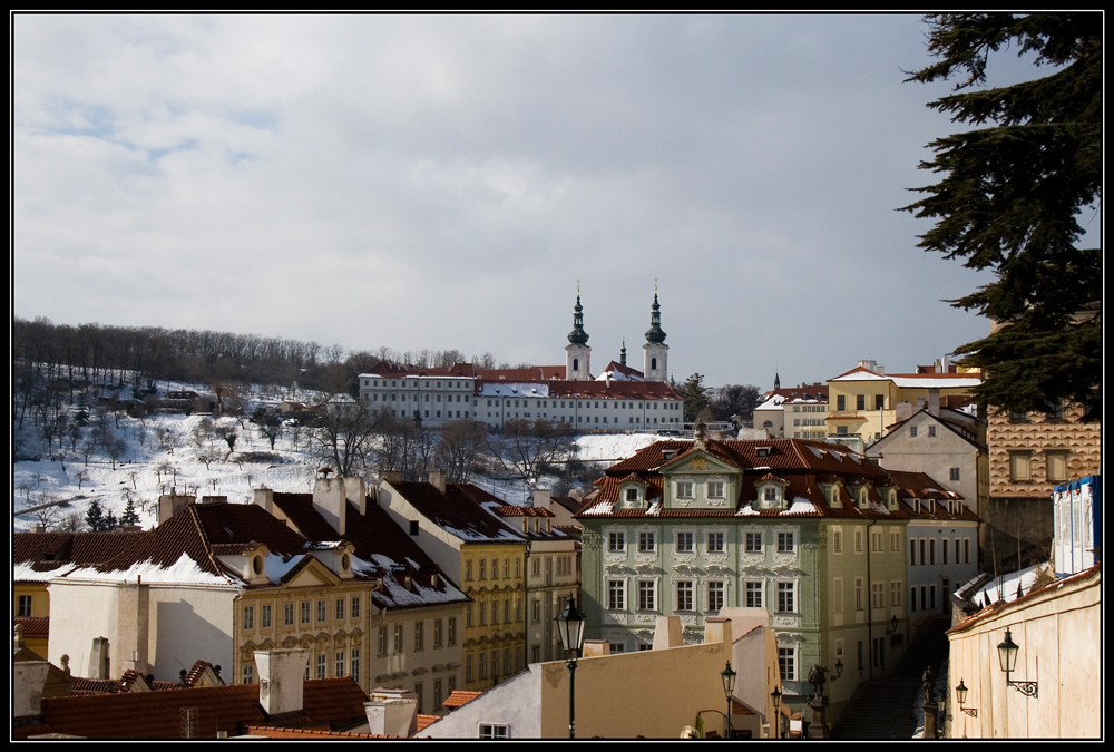 Blick vom Hradschin zum Kloster Strahov