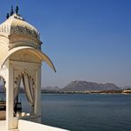 Blick vom Jag Mandir auf den Pichola See