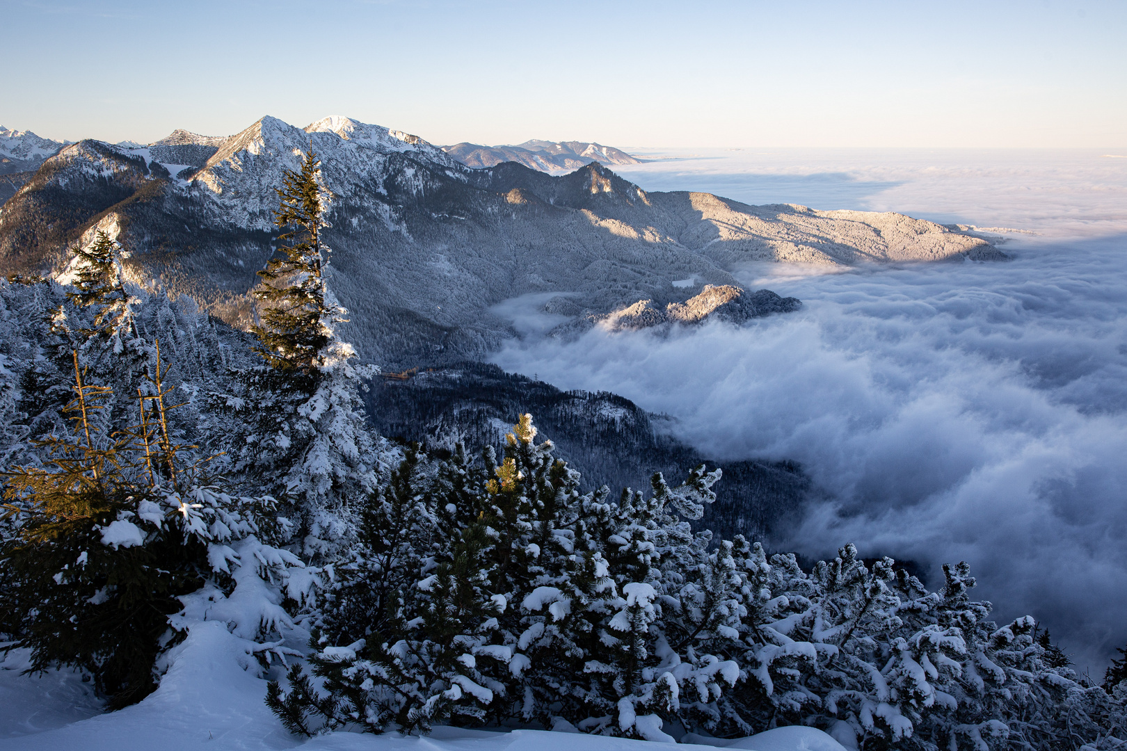 Blick vom Jochberg am Morgen