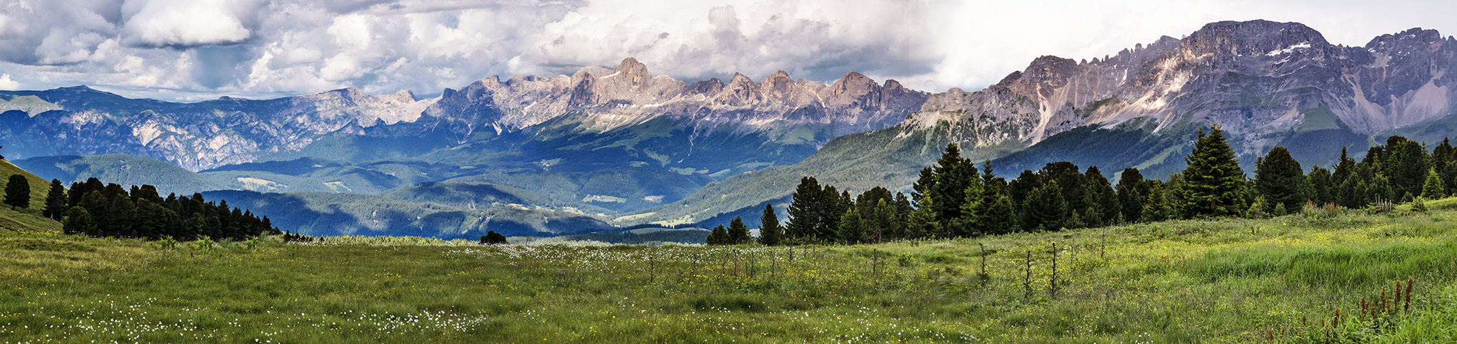 Blick vom Jochgrimm auf Latemar/ Rosengarten