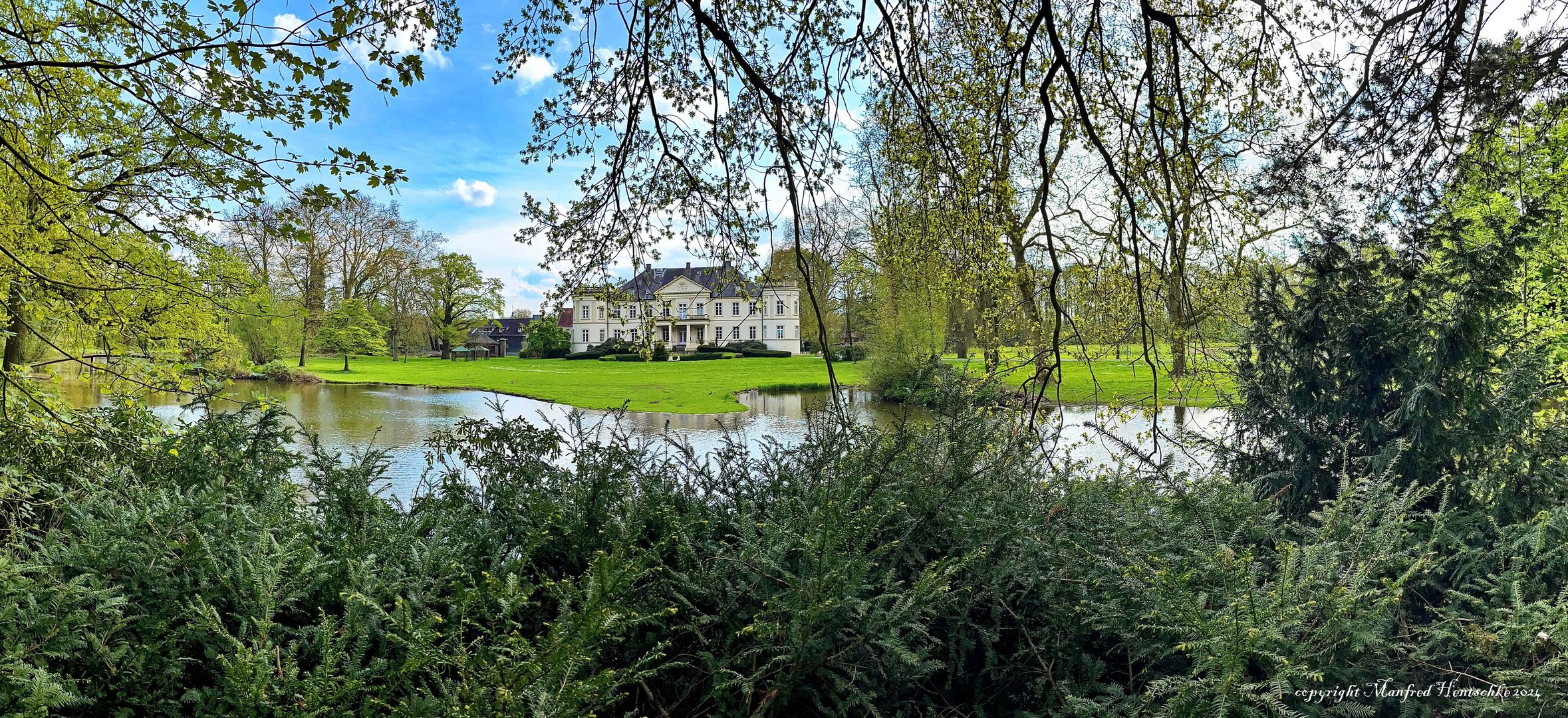 Blick vom "Kaiserstuhl" auf Schloss Buldern