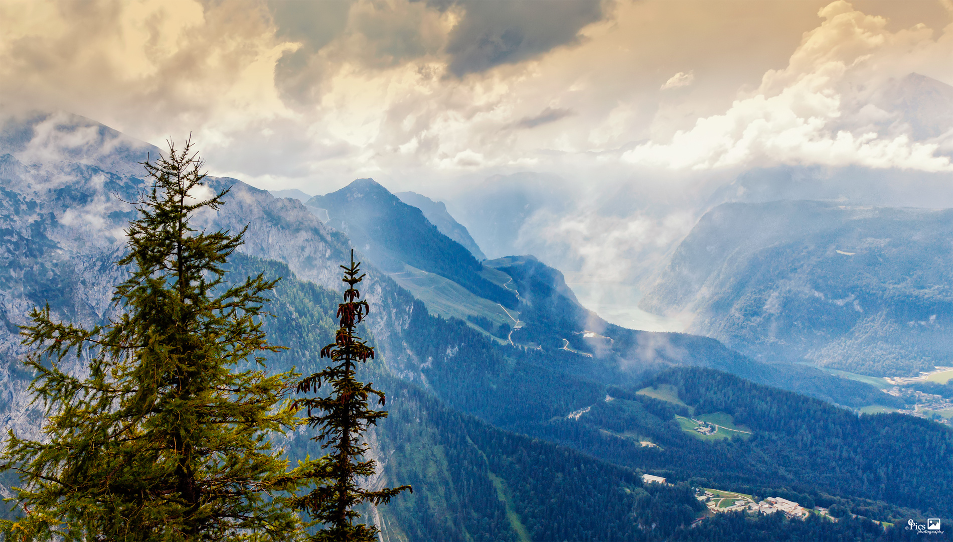 Blick vom Kehlsteinhaus Richtung Königssee - Bayern594