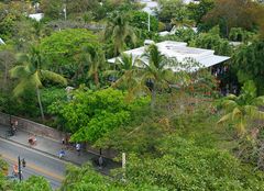 Blick vom Key West Lighthouse &Keeper's Quarters Museum auf's Hemingway-Museum