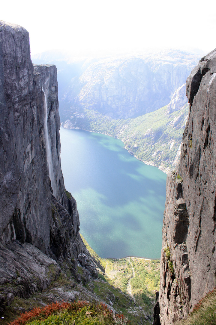 Blick vom Kjeragbolten