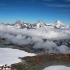 Blick vom Kleinen Matterhorn (3882m) auf vier Viertausender