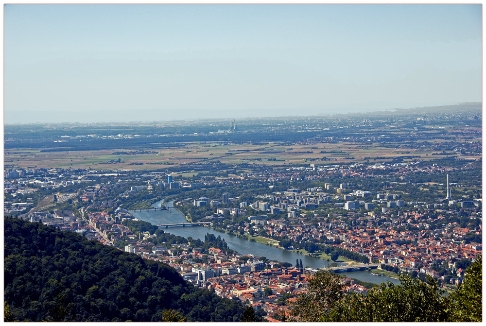 Blick vom Königsstuhl auf Heidelberg.