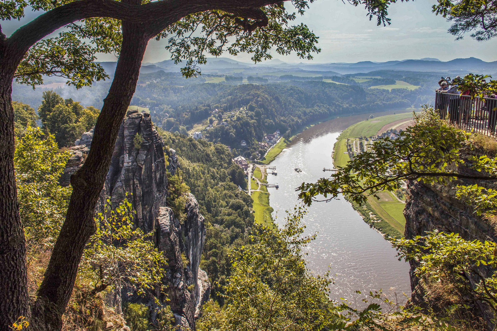 Blick vom Königstein zur Elbe