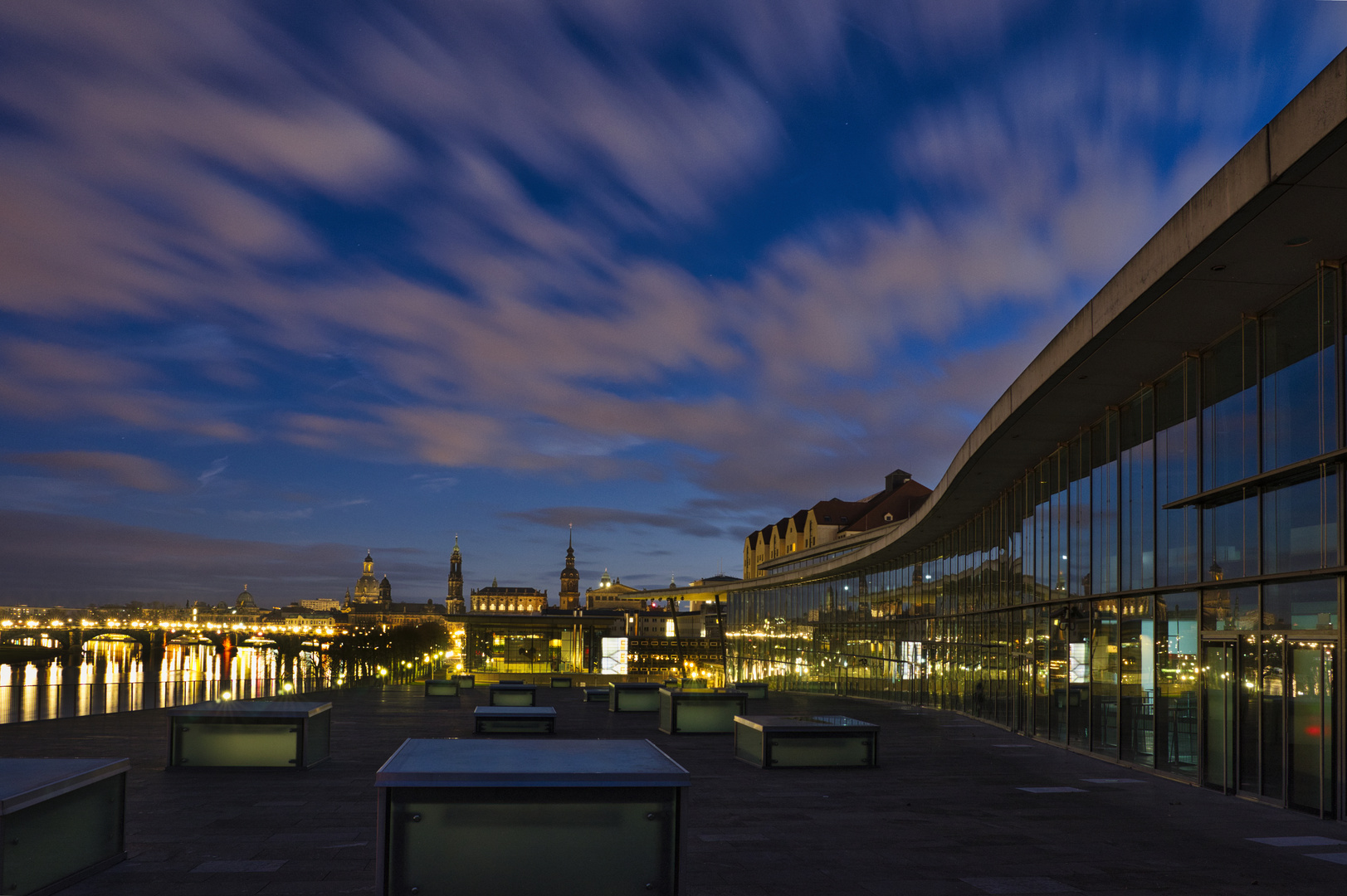 Blick vom Kongresszentrum auf Dresden