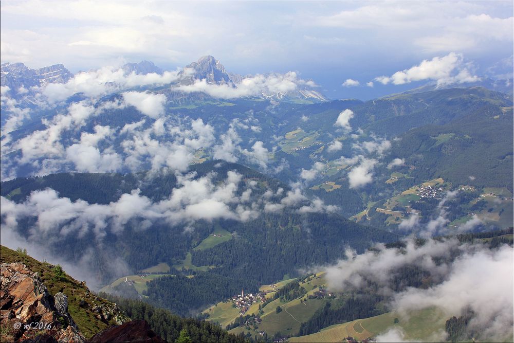 Blick vom Kronplatz ins Land