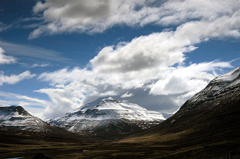 Blick vom Landesinneren auf die Ostfjorde