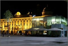 Blick vom Landestheater zur Hofburg Innsbruck