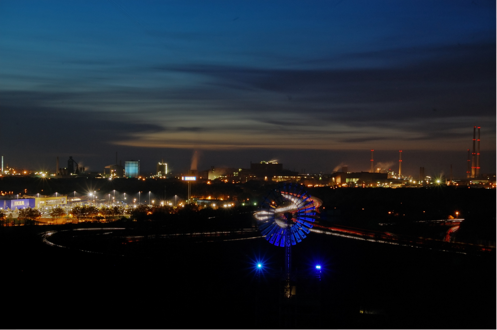 Blick vom Landschaftspark aus Richtung Duisburg