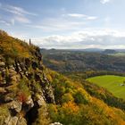 Blick vom Lilienstein zu seinen Steilhängen